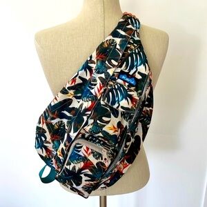 Kavu , rope sling crossbody bag, Tropical pockets